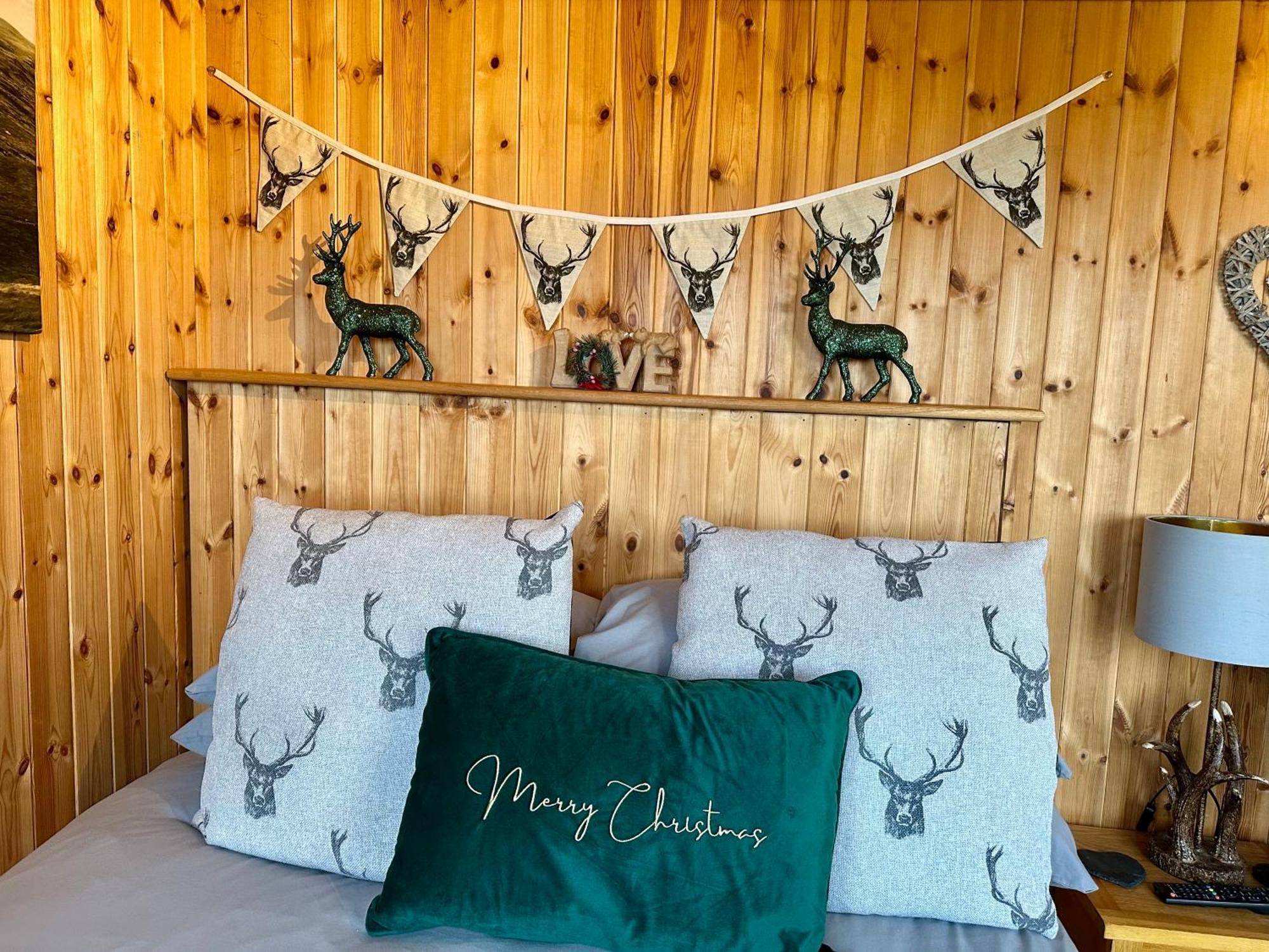 Stags Hide Hotel Minwear Exterior photo